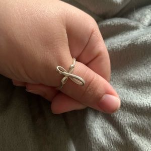 NVC size 10 cross ring, 925 silver